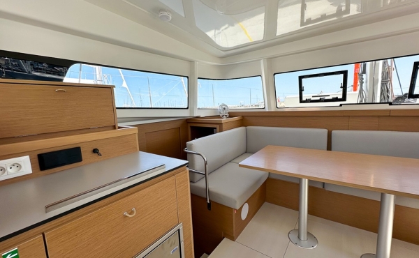 1_excess-11-ez-ukutu-e54af1a7-c Luxury Property for Sale | Exclusive Villas & Estates | 1UK  Meta Description (&le;160 chars): - Luxury Property for Sale | Exclusive Villas & Estates | 1UK